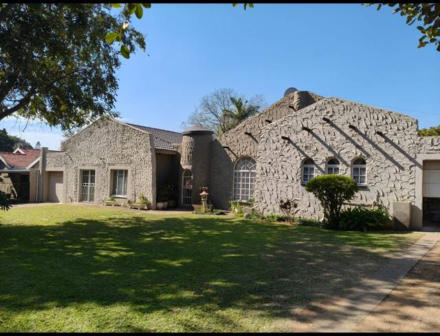 4 BEDROOM HOUSE FOR SALE IN SAFARI GARDENS